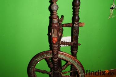 Antikes Spinnrad aus Bayern