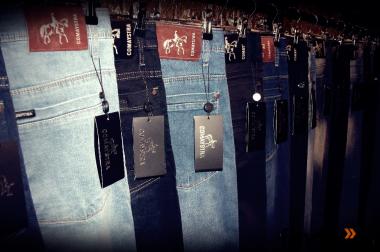 Comaystra Jeans 540,-€ Excellente New York
