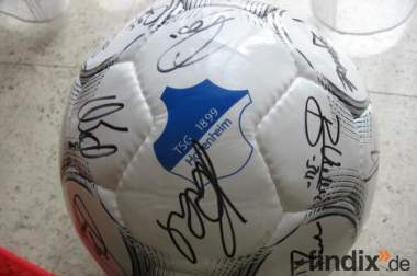 original Ball der TSG Hoffenheim mit Unterschriften 