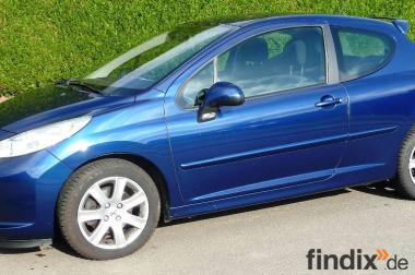 Peugeot 207 1,6 HDI FAP Sport 84400km Limousine blau 