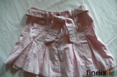 Rosa Minirock für Mädchen mit Gürtel
