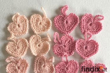 16 kleine Herzanhänger