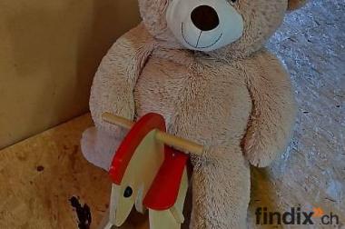 Kinder Lampenschirm und div. Spielsachen ab 25 Fr. zu