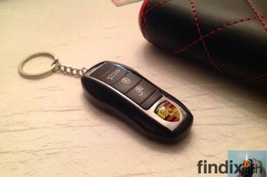 Porsche Auto Schlüssel als Feuerzeug - 