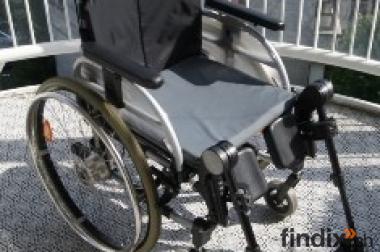 Schöner, günstiger  Rollstuhl