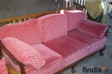 Schönes älteres  Sofa und 2 Fauteuil