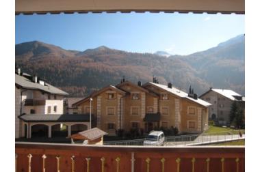 Sonnige Wohnung im Skigebiet Zuos, St. Moritz