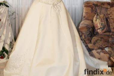 Verkaufe 2-teiliges Corsagen-Brautkleid in Größe 