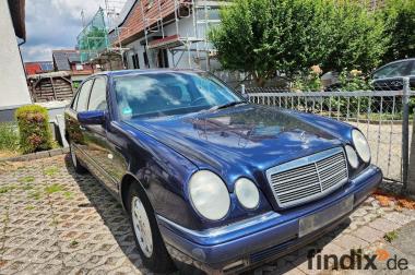 W210 200E Mercedes Benz