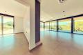 Moderne Neubau-Villa mit Pool in Independencia / 