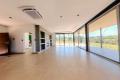Moderne Neubau-Villa mit Pool in Independencia / 