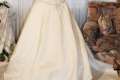 Verkaufe 2-teiliges Corsagen-Brautkleid in Größe 46; Farbe: creme