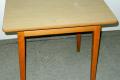 Wohnungsauflösung: Tisch aus Holz (ca. 60 cm)